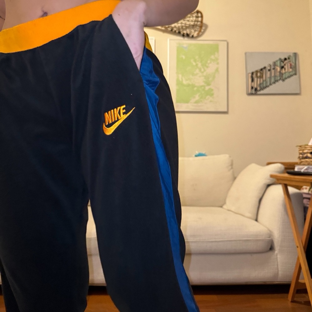 FLEECE NIKE PANTS SIZE LARGE
